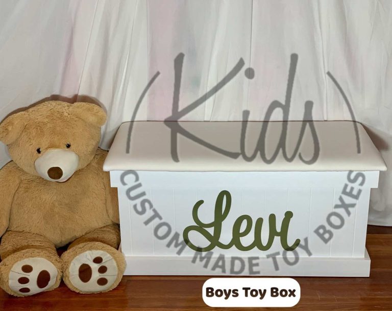Boys_toys-100kb